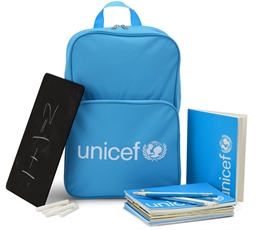 UNICEF skolesaet til et barn